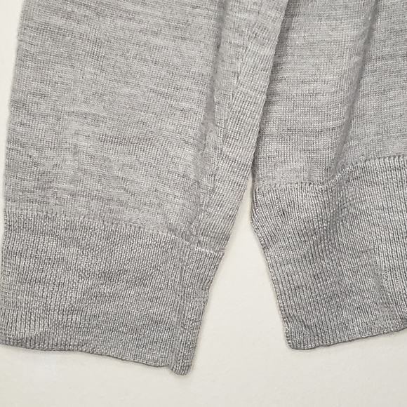 Allude 100% Virgin Wool Ribbed Grey Knit Sweater - Picture 12 of 12